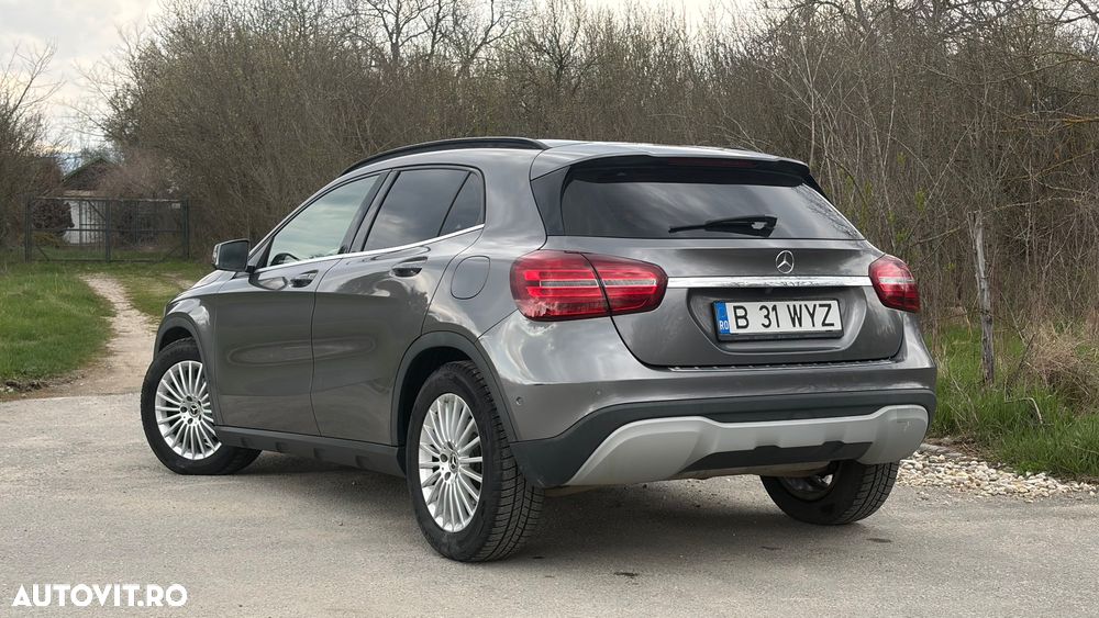 Mercedes-Benz GLA - 5
