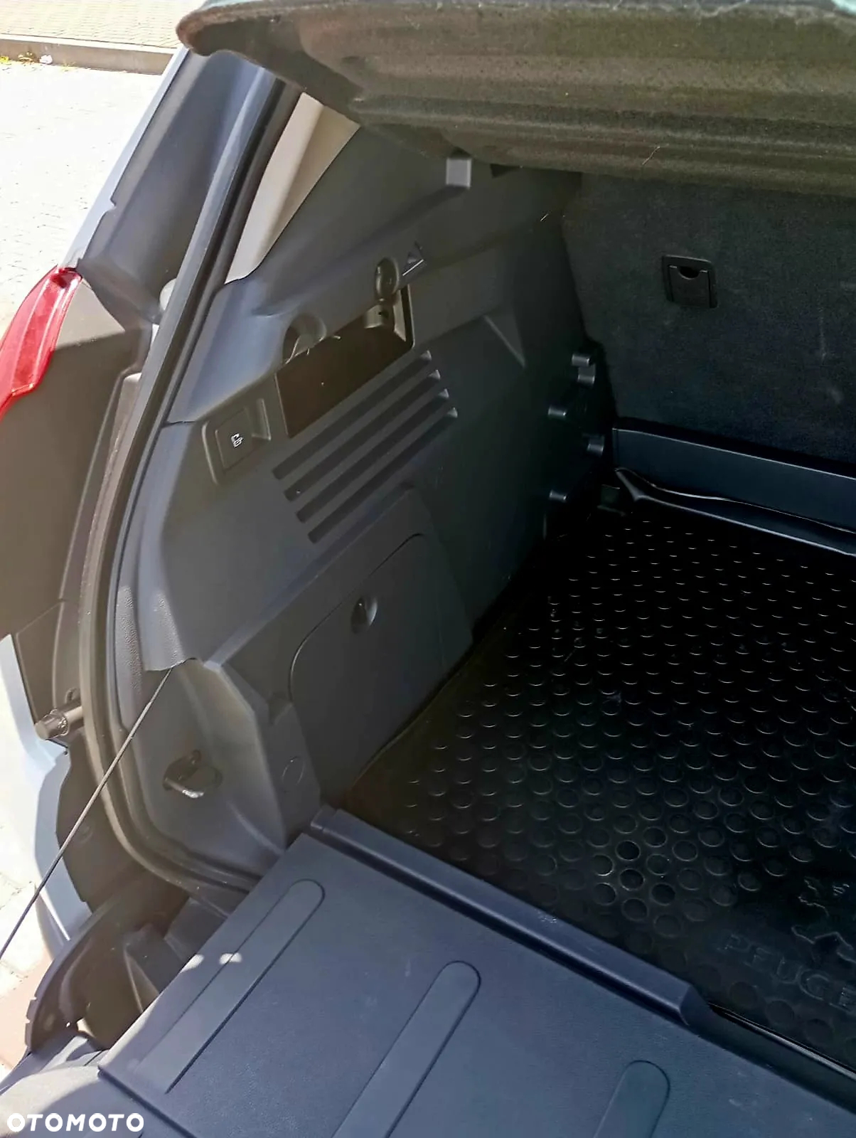 Peugeot 3008 - 15