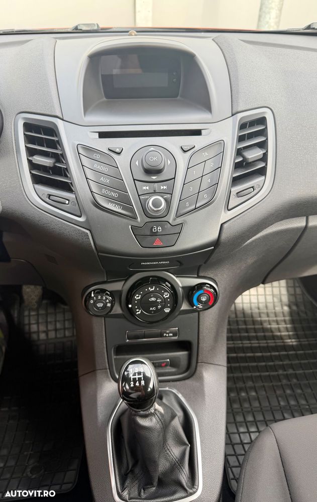 Ford Fiesta 1.25i Ambiente - 16