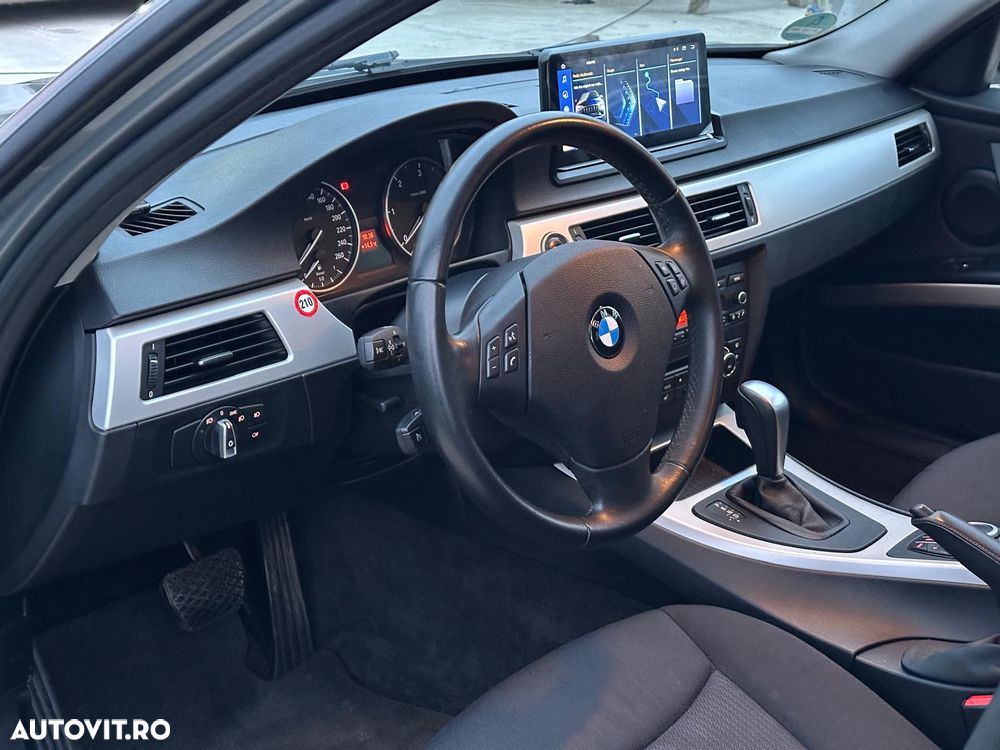 BMW Seria 3 320d DPF Aut. - 17