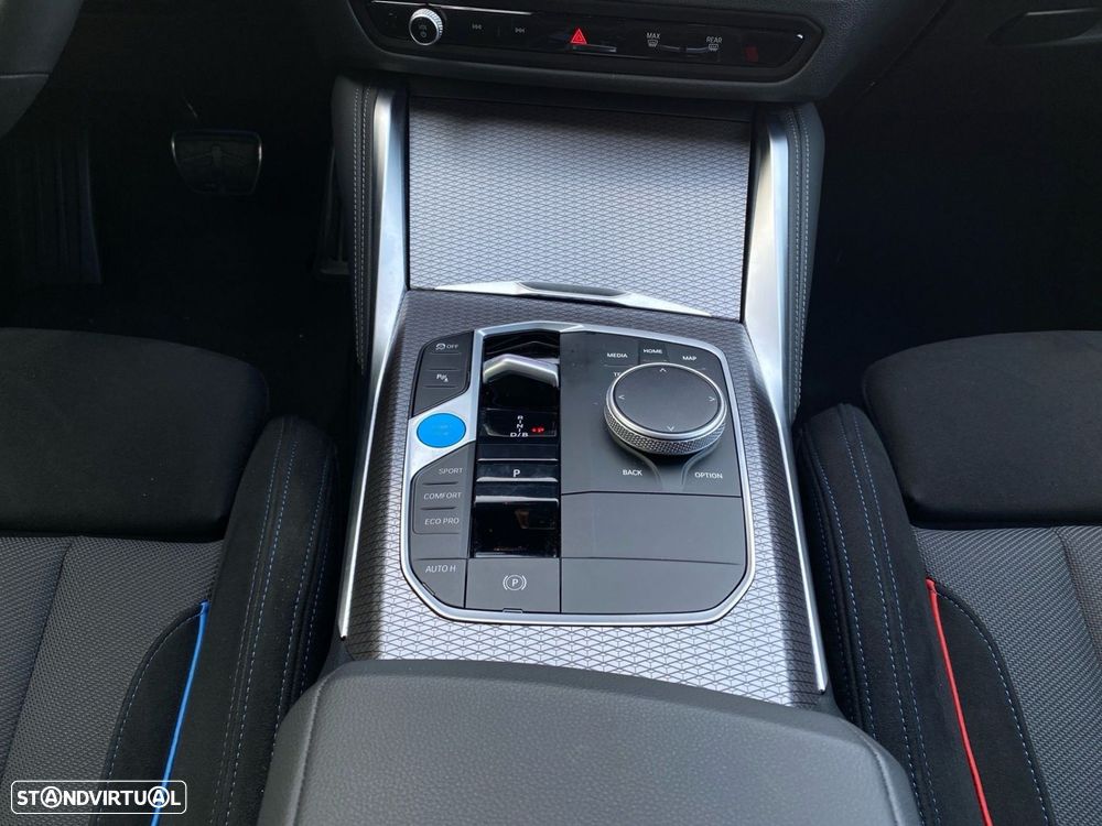 BMW i4 eDrive40 Pack Desportivo M Pro - 12