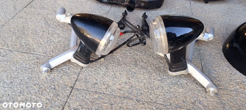 TRIUMPH SCRAMBLER 1200 LAMPA REFLEKTOR LICZNIK ZEGARY STELAŻ UCHWYTY KIERUNKOWSKAZ CHŁODNICA BAK ZBIORNIK - 8