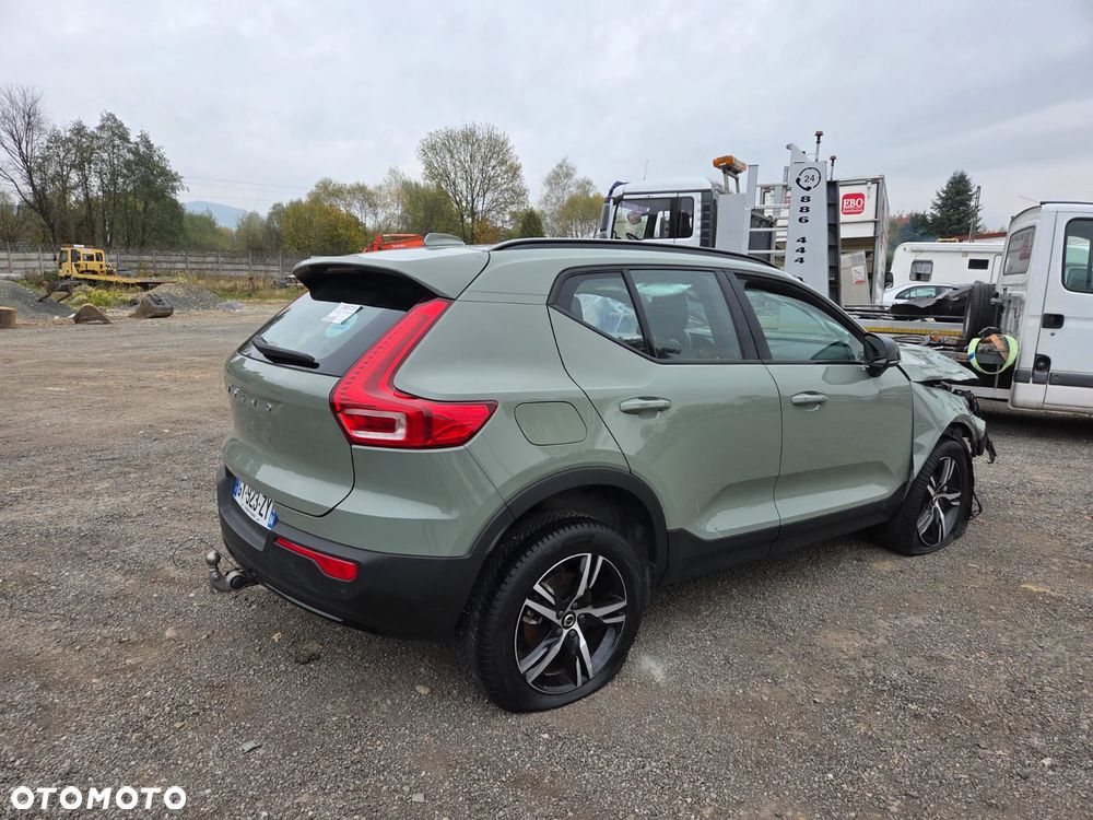 Volvo XC 40 B3 DKG Essential - 38