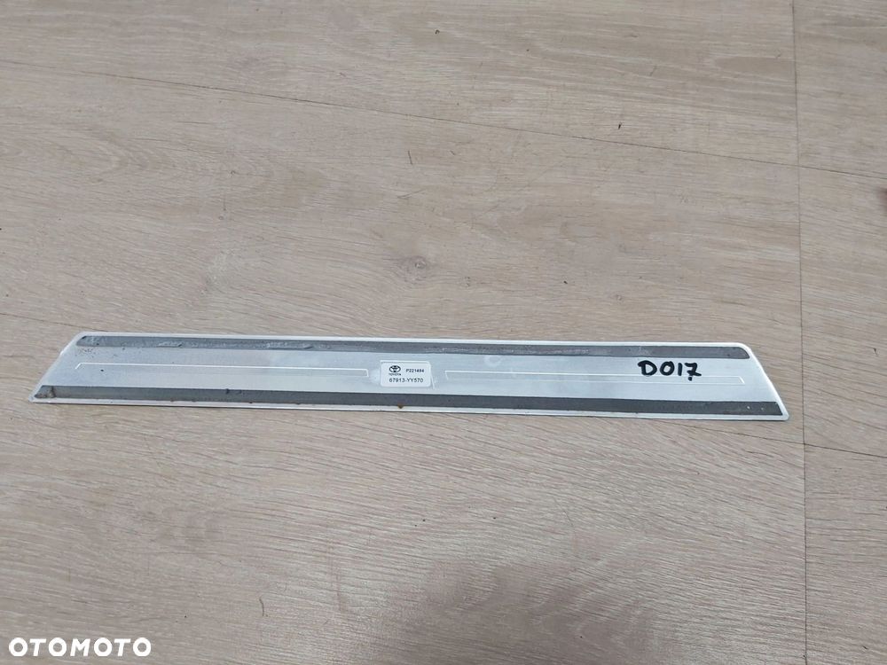 Toyota Yaris IV listwa nakładka progowa lewa prawa GR 67913-YY570 - 15