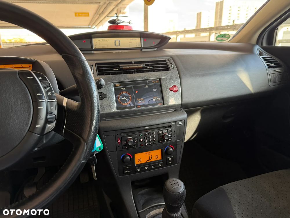 Citroën C4 HDi 110 FAP Exclusive - 13