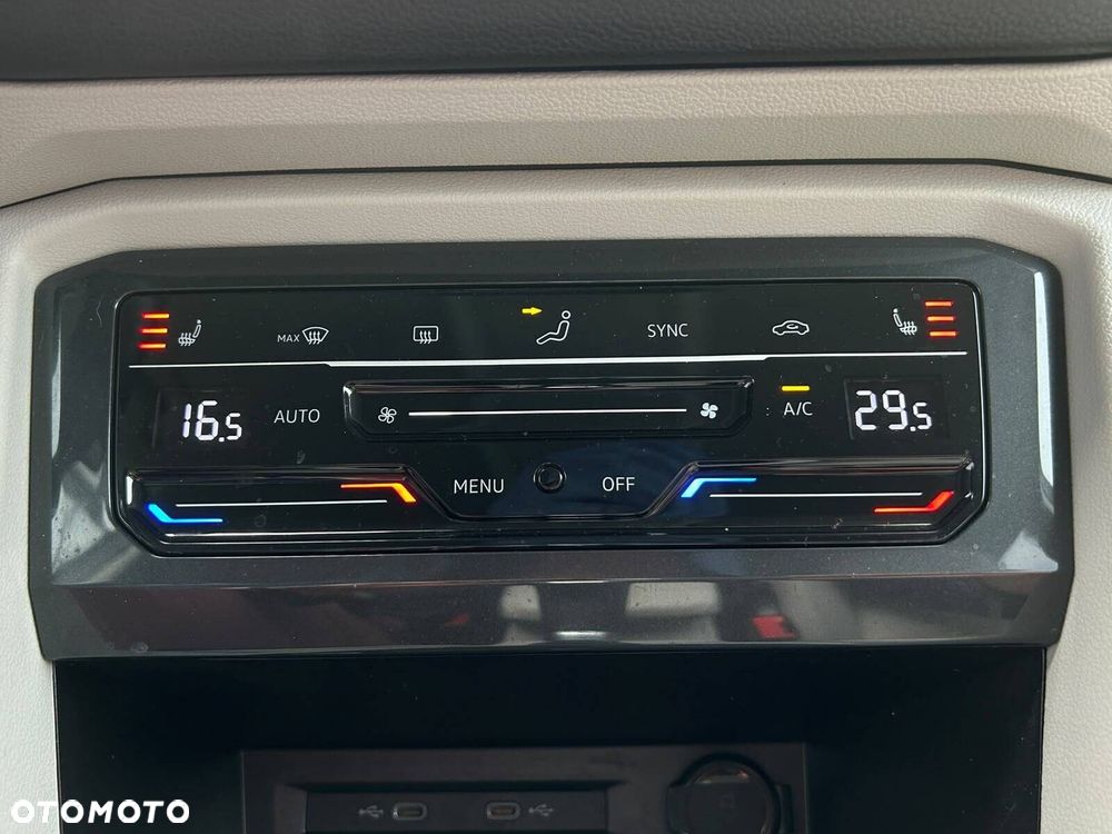 Volkswagen Tiguan 2.0 TSI 4Mot Elegance DSG - 27