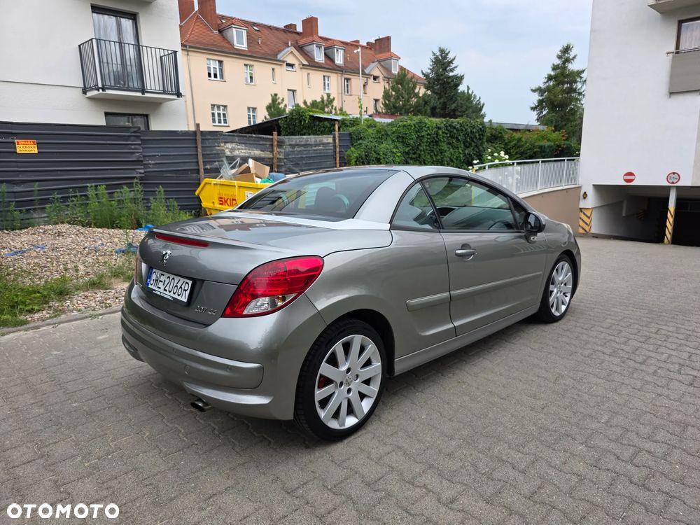 Peugeot 207 CC 1.6 Intense - 29