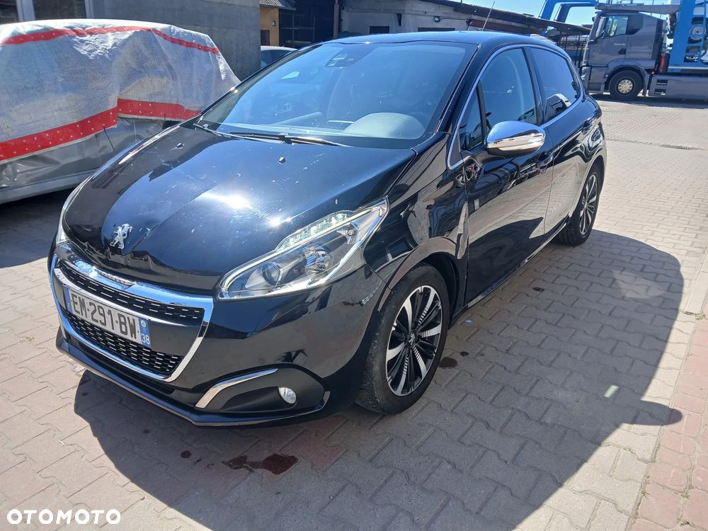 Peugeot 208 BlueHDi 100 Allure Pack - 14