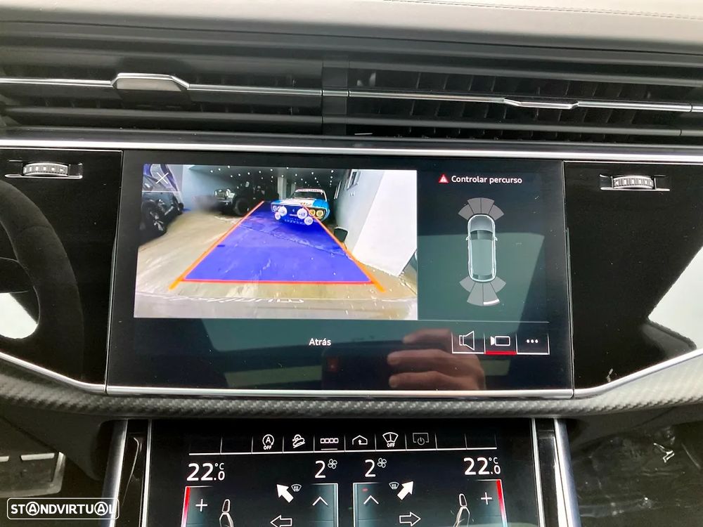 Audi RS Q8 4.0 TFSI quattro Tiptronic - 18