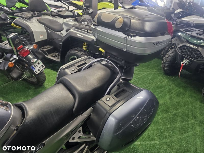 Yamaha FJR - 7