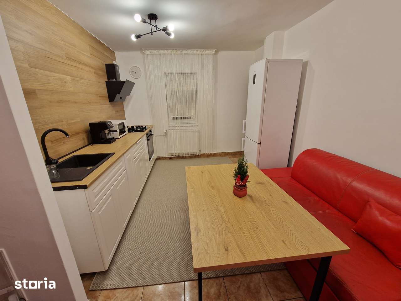 Vanzare apartament 3 camere, metrou Lujerului, renovat si reabilitat — fotografia 3