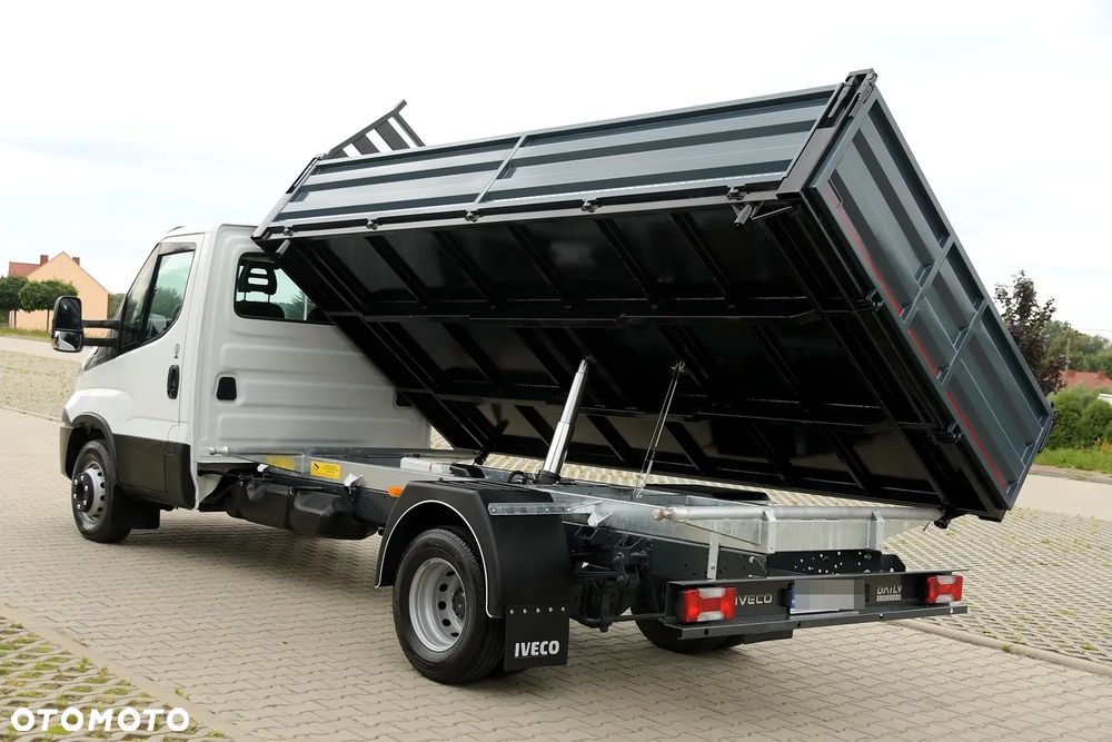 Iveco DAILY/70C17/WYWROTKA 3-STRONNA/Rozstaw osi 4.10cm/KOŁA BLIŹNIACZE/3.0 HPi 170 KM/SALON POLSKA - 7