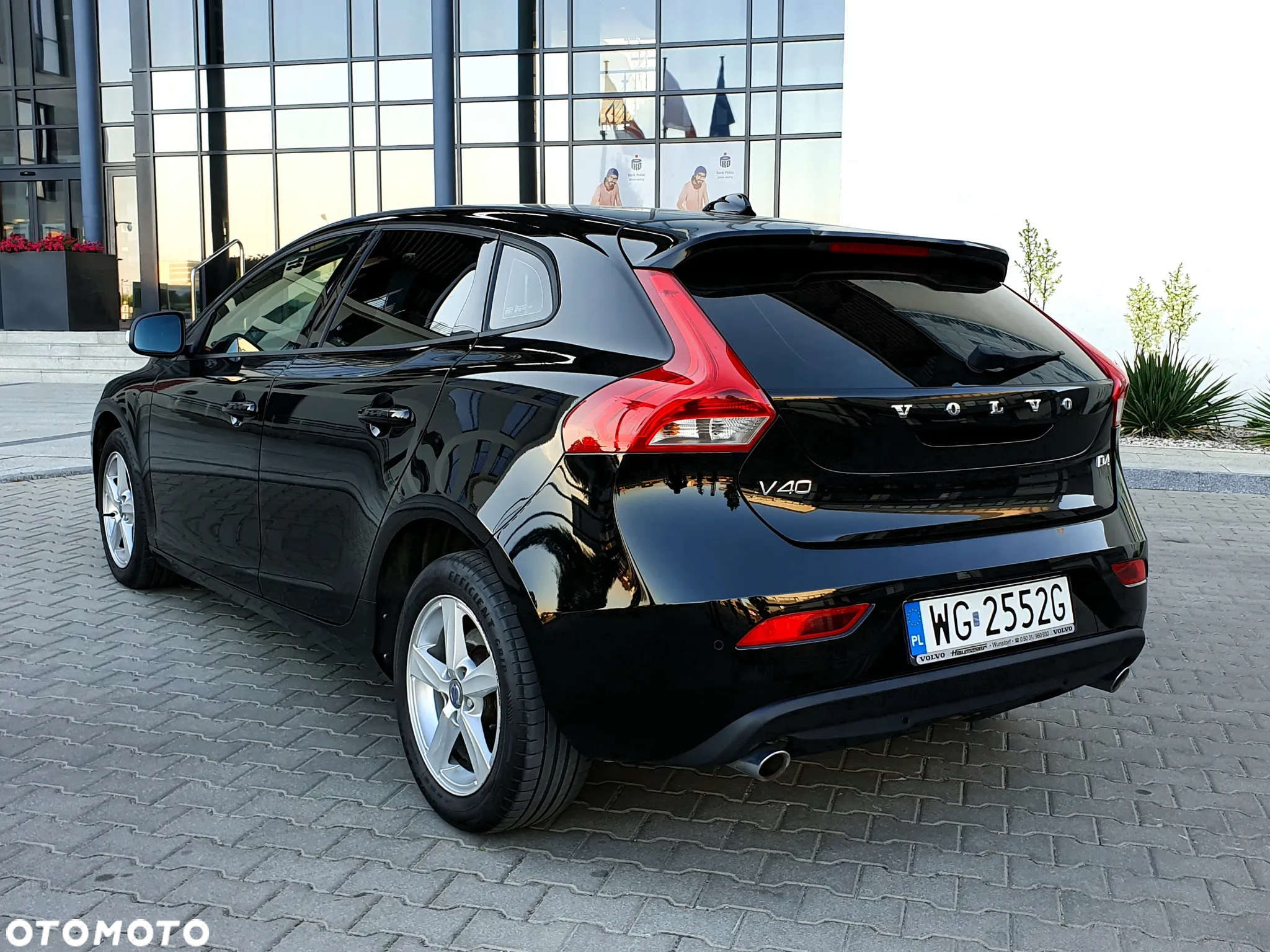 Volvo V40 D4 Momentum - 6