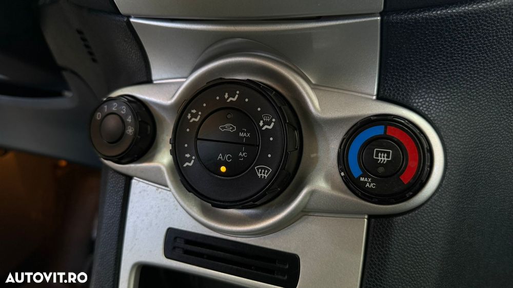 Ford Fiesta 1.25 Titanium - 21