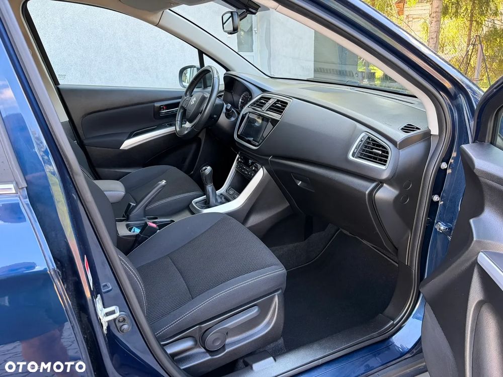 Suzuki SX4 S-Cross 1.0 T Premium - 11