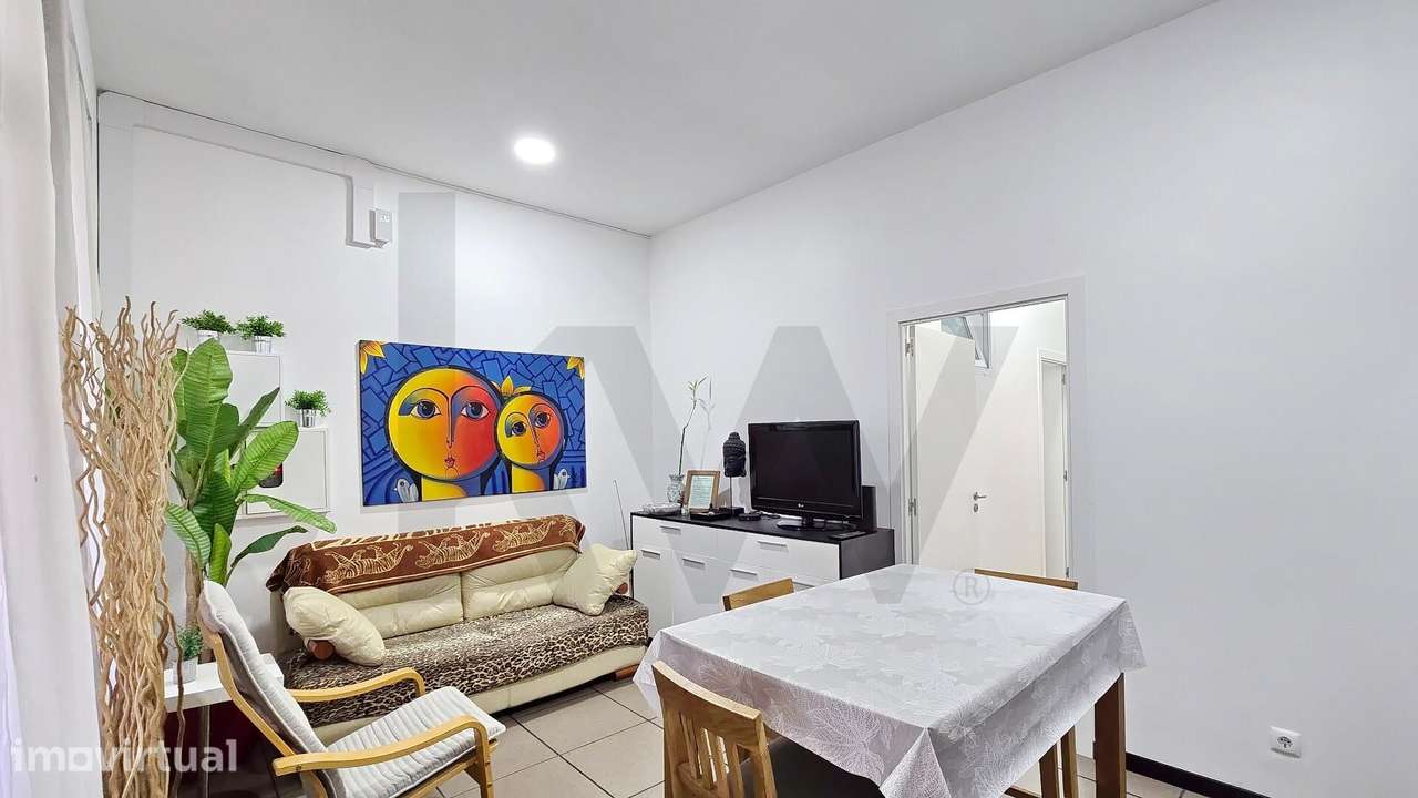 Excelente Oportunidade de Investimento: Apartamento com 3 quartos na V - Grande imagem: 2/34