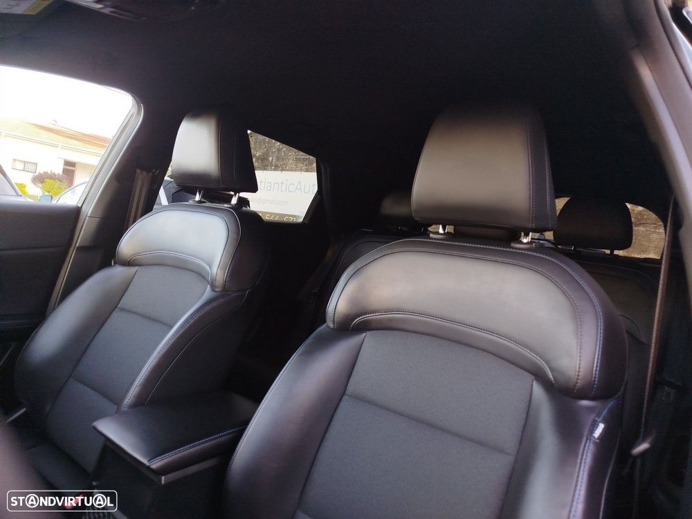 MG MG4 64 kWh Luxury - 28