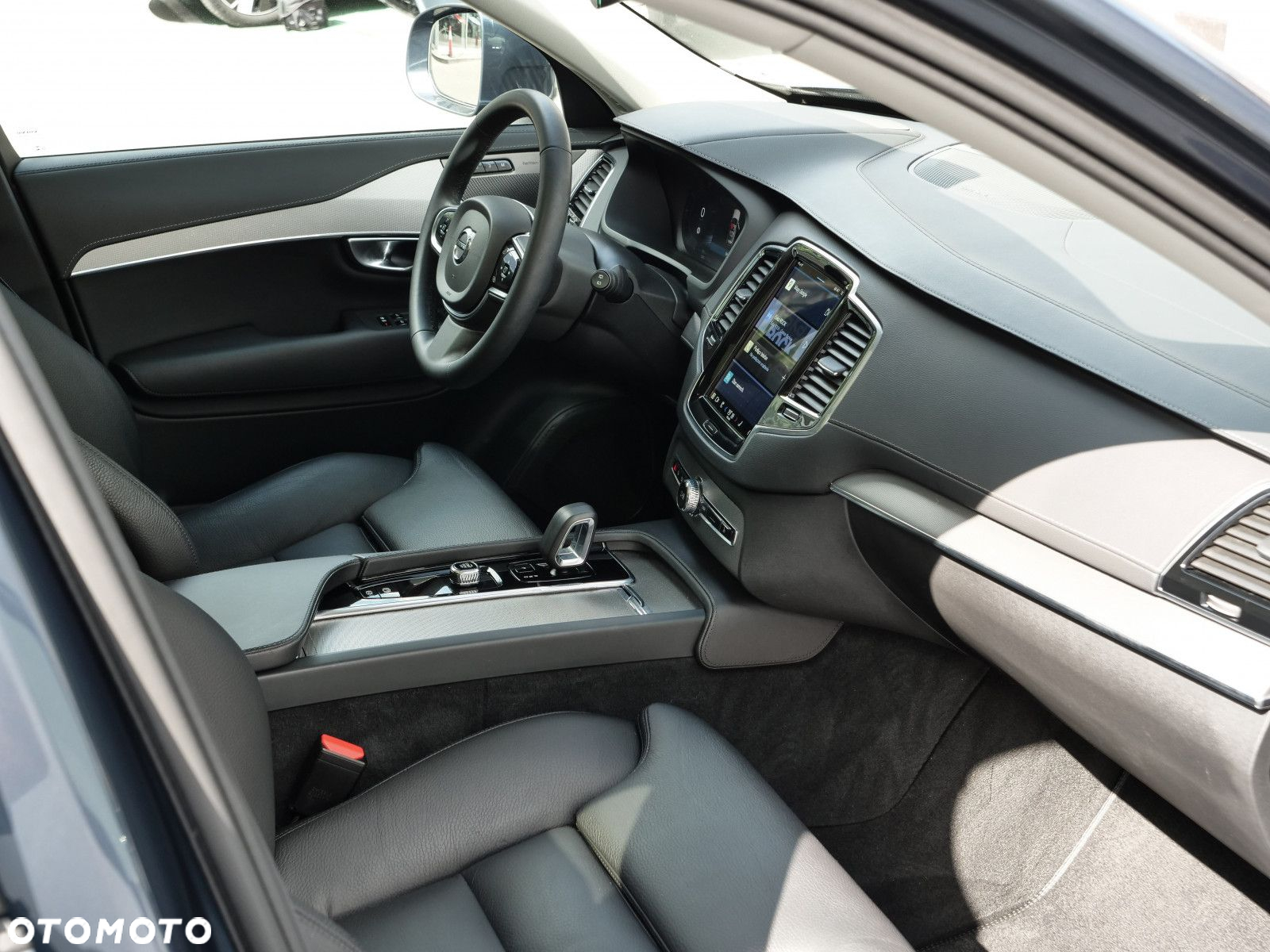 Volvo XC 90 - 31