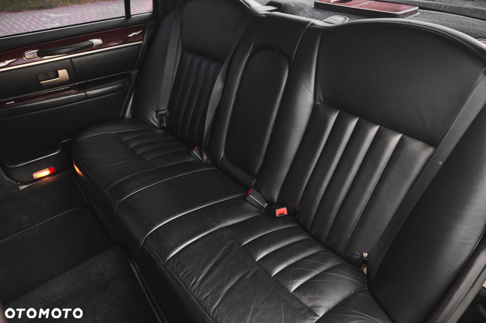 Lincoln Town Car 4.6 Executive - 32