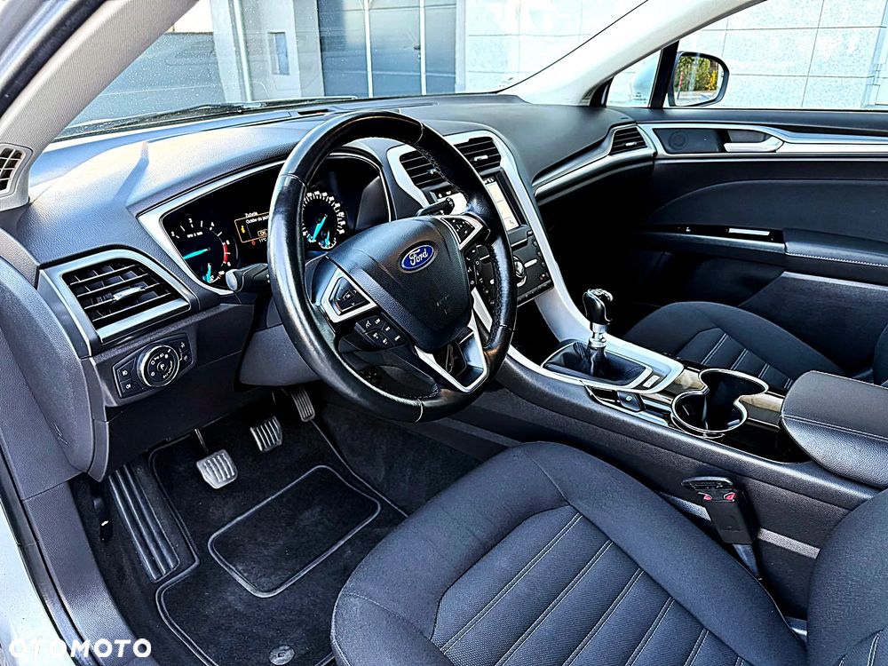 Ford Mondeo 2.0 TDCi STart-Stopp Titanium - 19