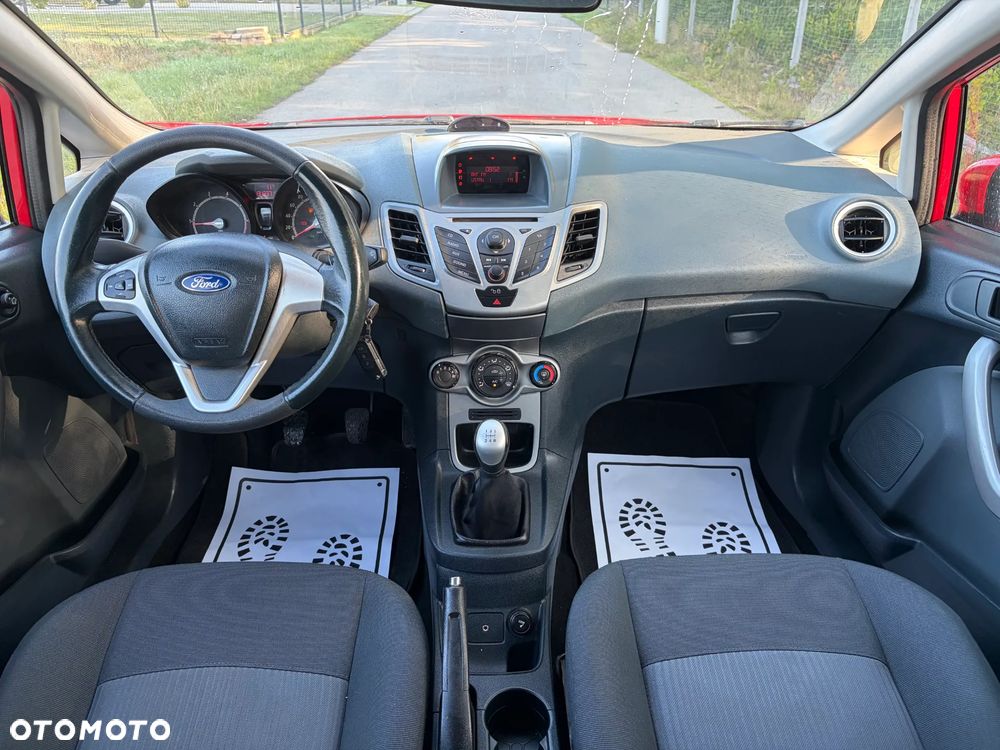 Ford Fiesta 1.25 Ambiente EU5 - 16