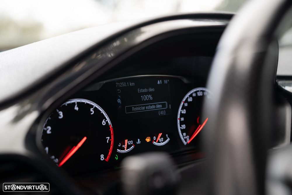Ford Fiesta 1.5 EcoBoost S&S ST X - 37