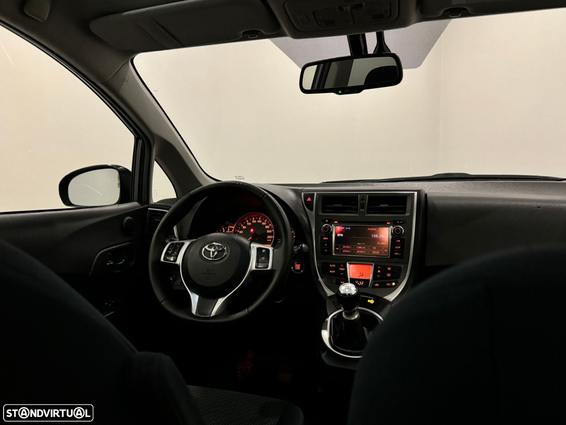 Toyota Verso-S 1.4 D-4D Exclusive - 30
