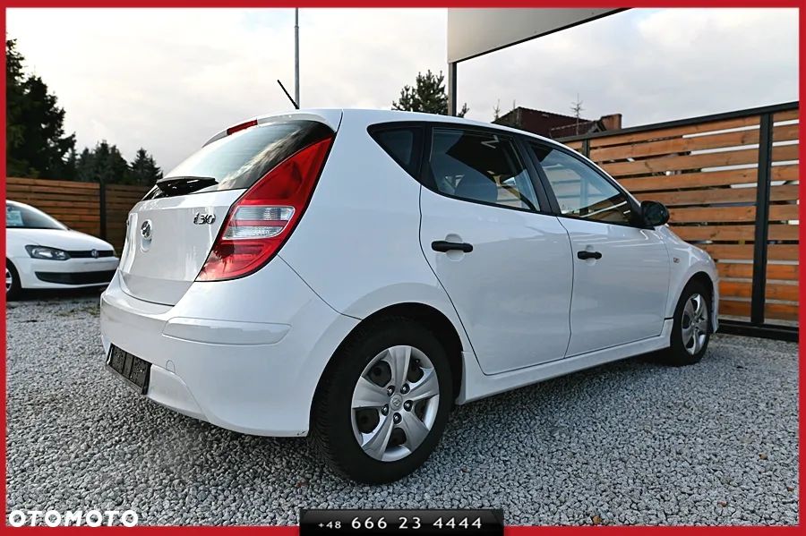 Hyundai i30 1.4 Comfort - 12
