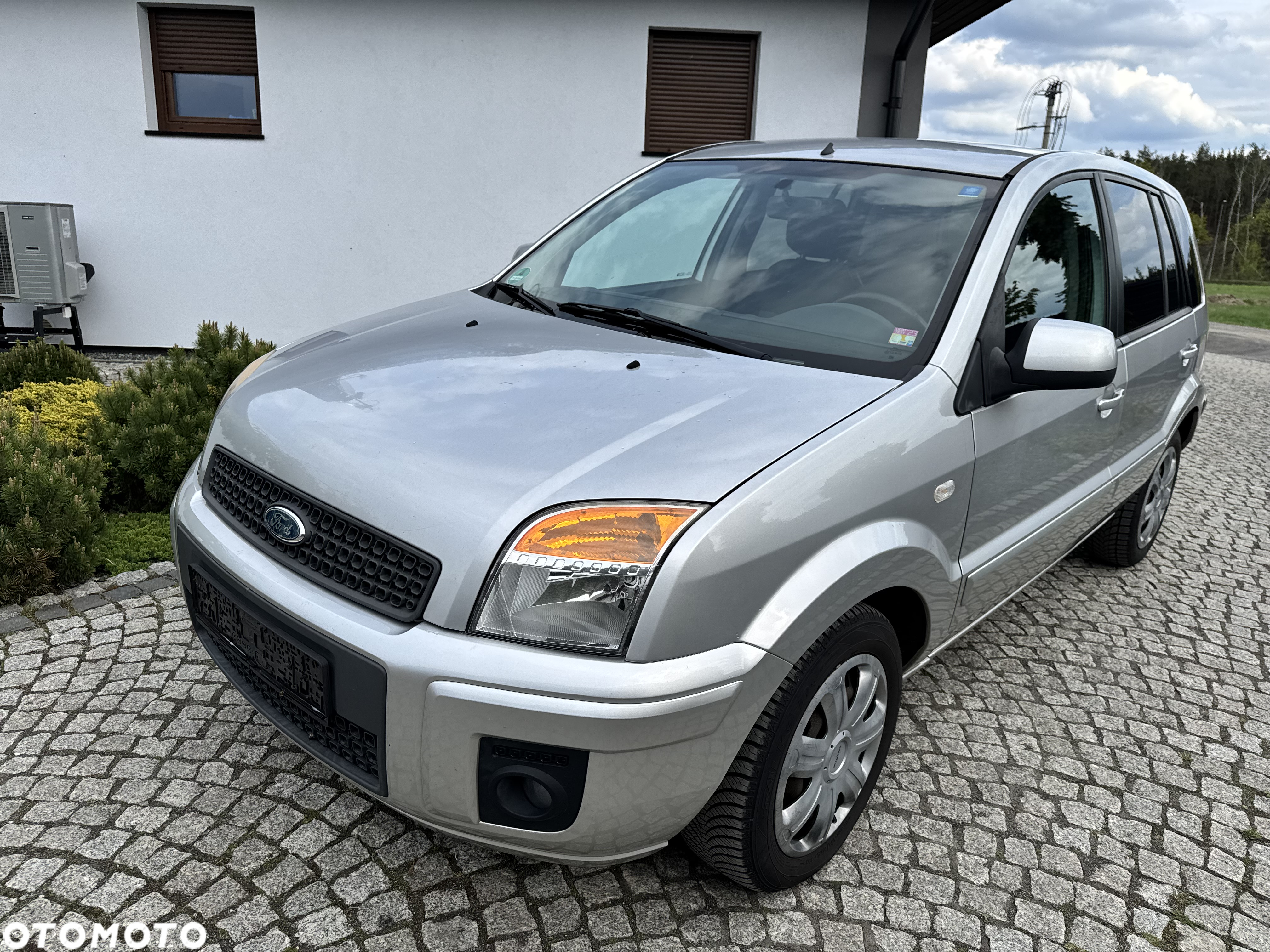 Ford Fusion - 3