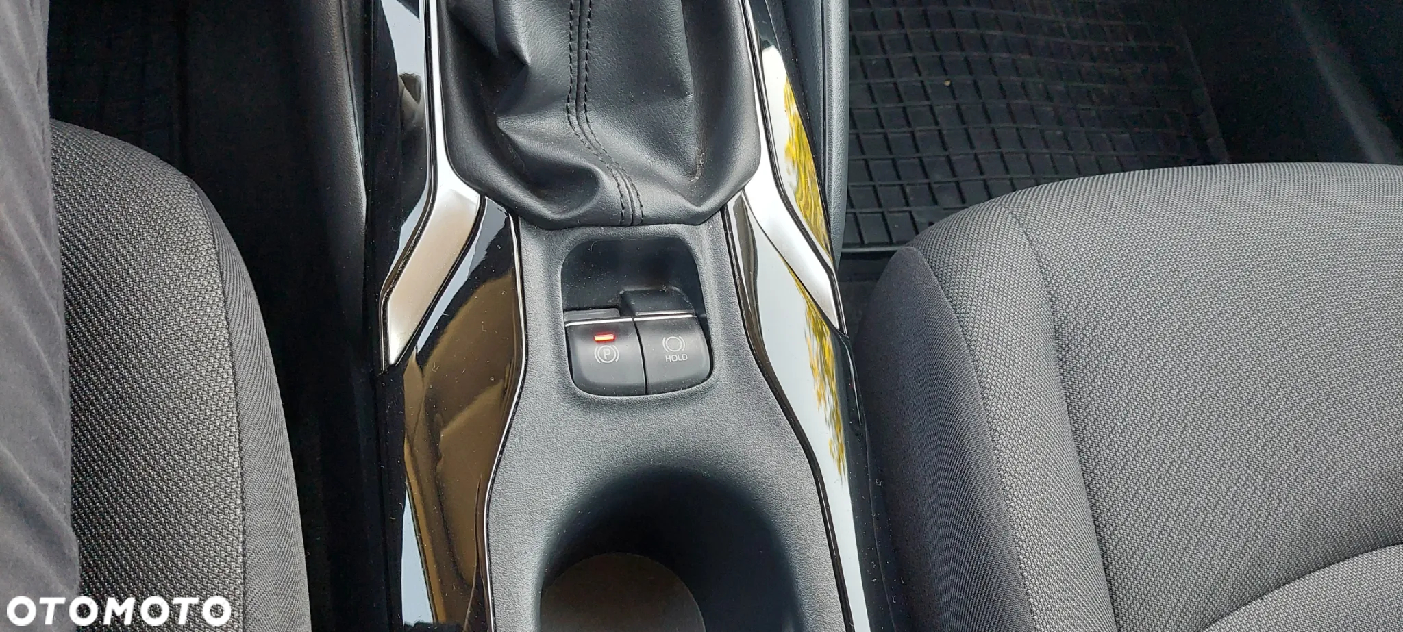 Toyota Corolla 1.6 Comfort - 21