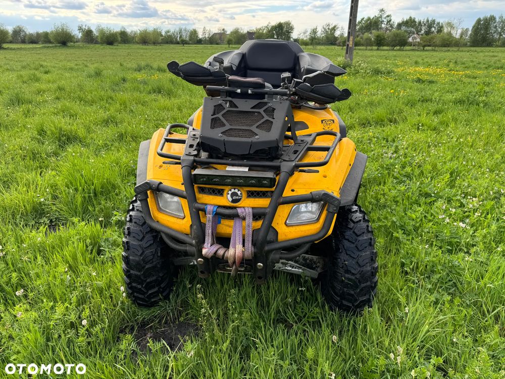 Can-Am Outlander - 2