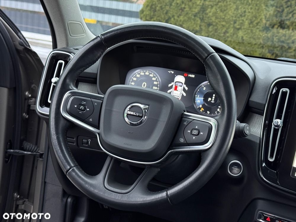 Volvo XC 40 D3 Momentum Pro - 20