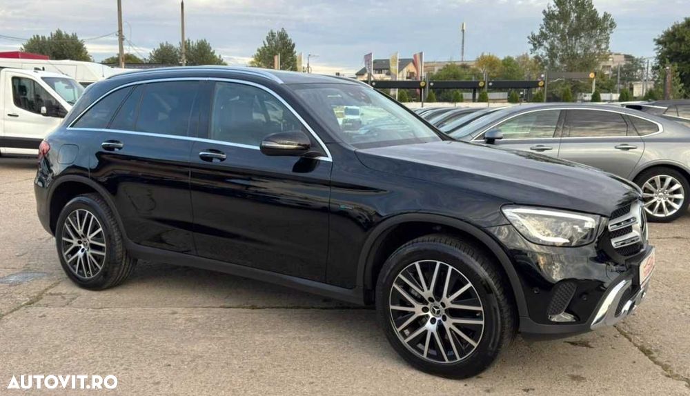 Mercedes-Benz GLC - 11