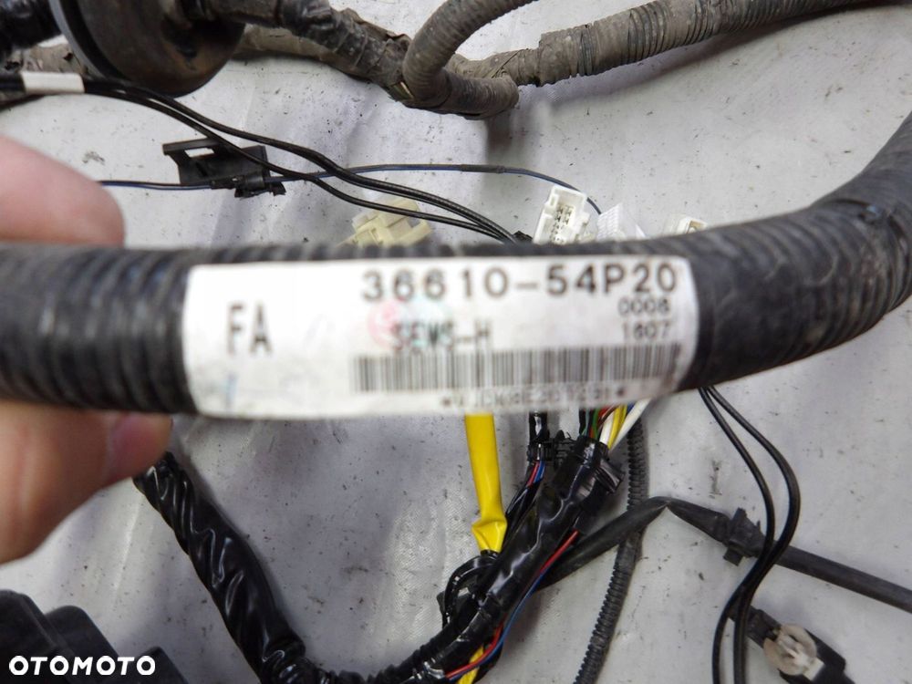 SUZUKI VITARA III 15- 1.6 VVT wiązka instalacja skrzynka bezpieczników - 3