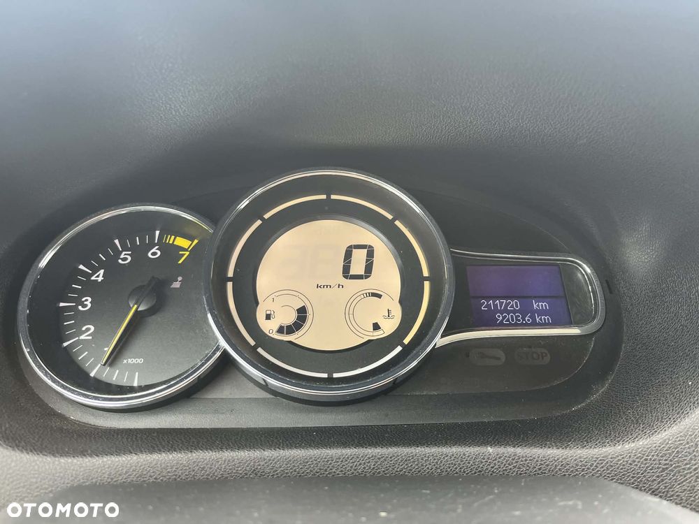 Renault Megane 1.6 16V Generation - 11
