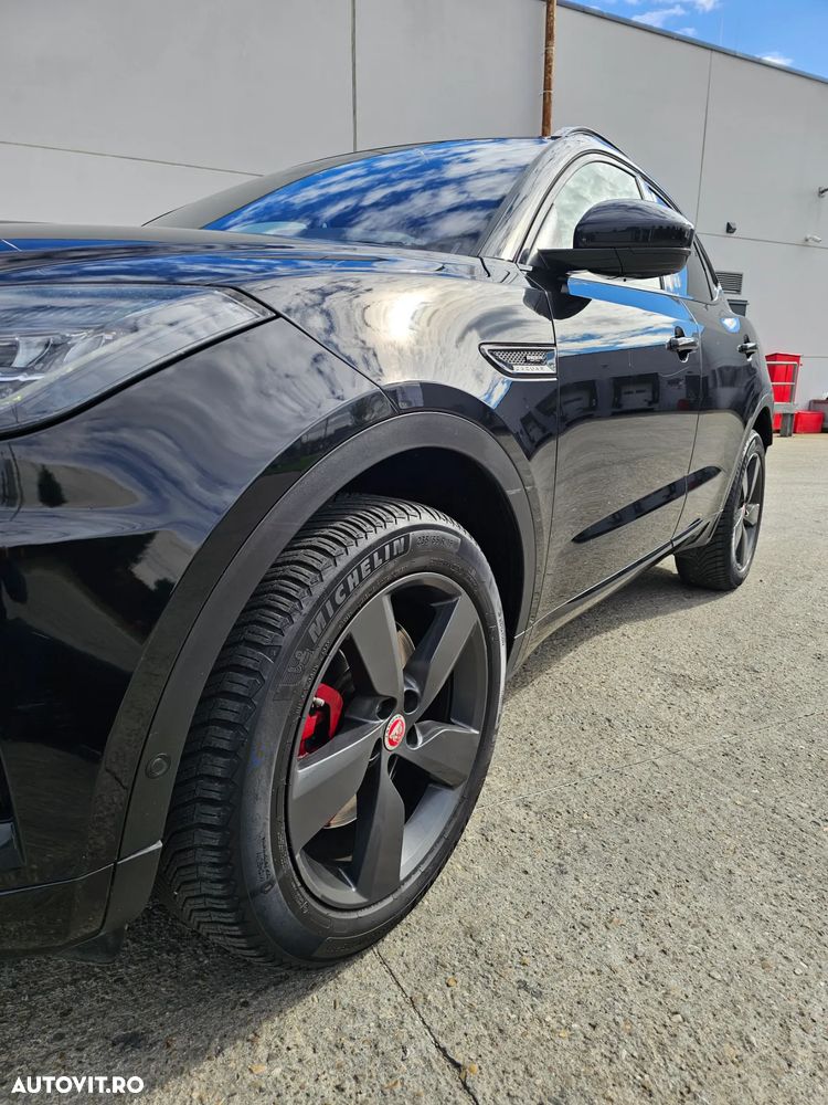 Jaguar E-Pace P250 AWD R-Dynamic Black - 7