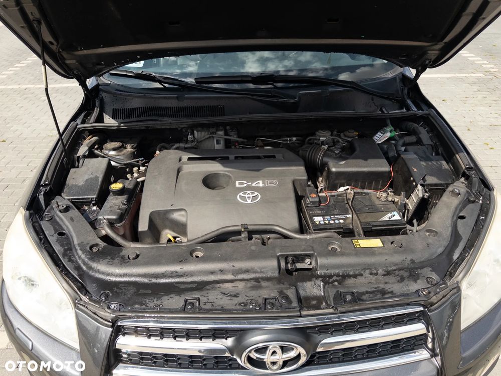 Toyota RAV4 - 7