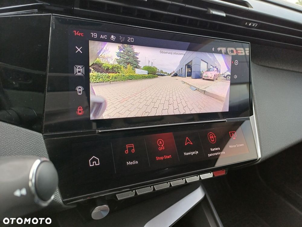 Peugeot 408 - 18