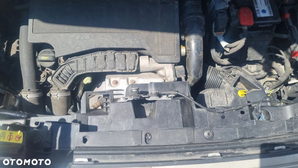 Citroën Berlingo M 1.2 PureTech Feel S&S - 15
