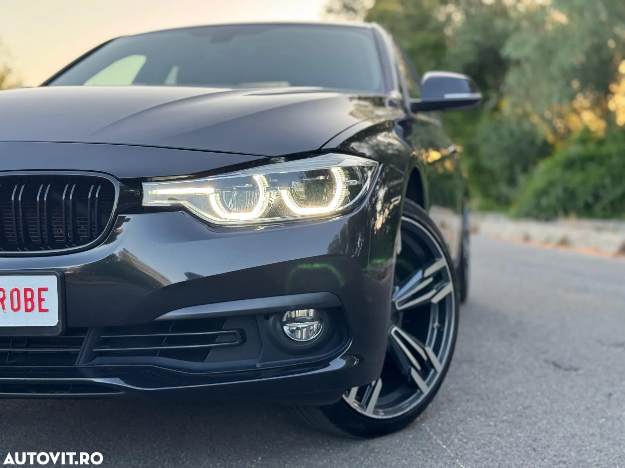 BMW Seria 3 318i Aut. Advantage - 32