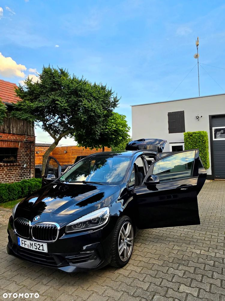BMW Seria 2 220d - 8