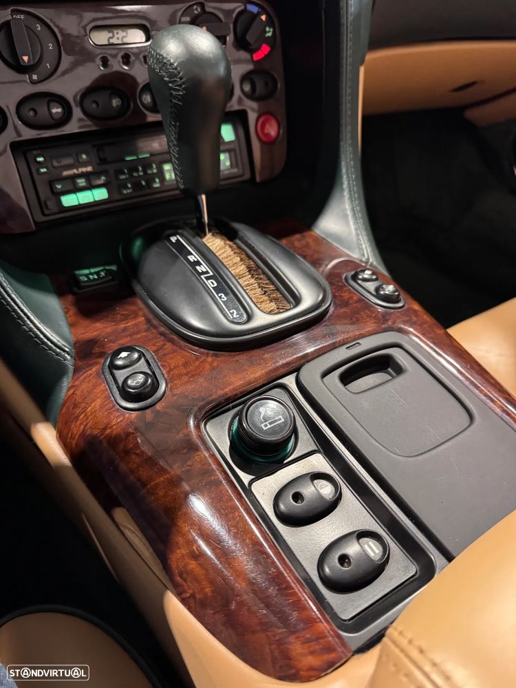 Aston Martin DB7 Vantage Volante - 37