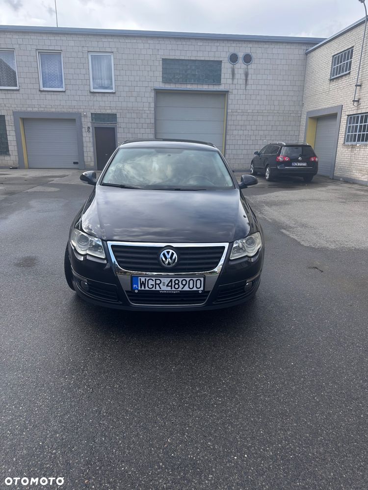 Volkswagen Passat 2.0 TDI DPF Comfortline - 2