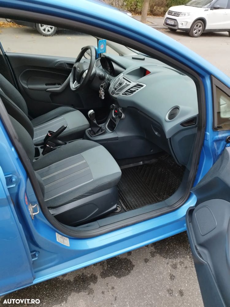 Ford Fiesta - 8