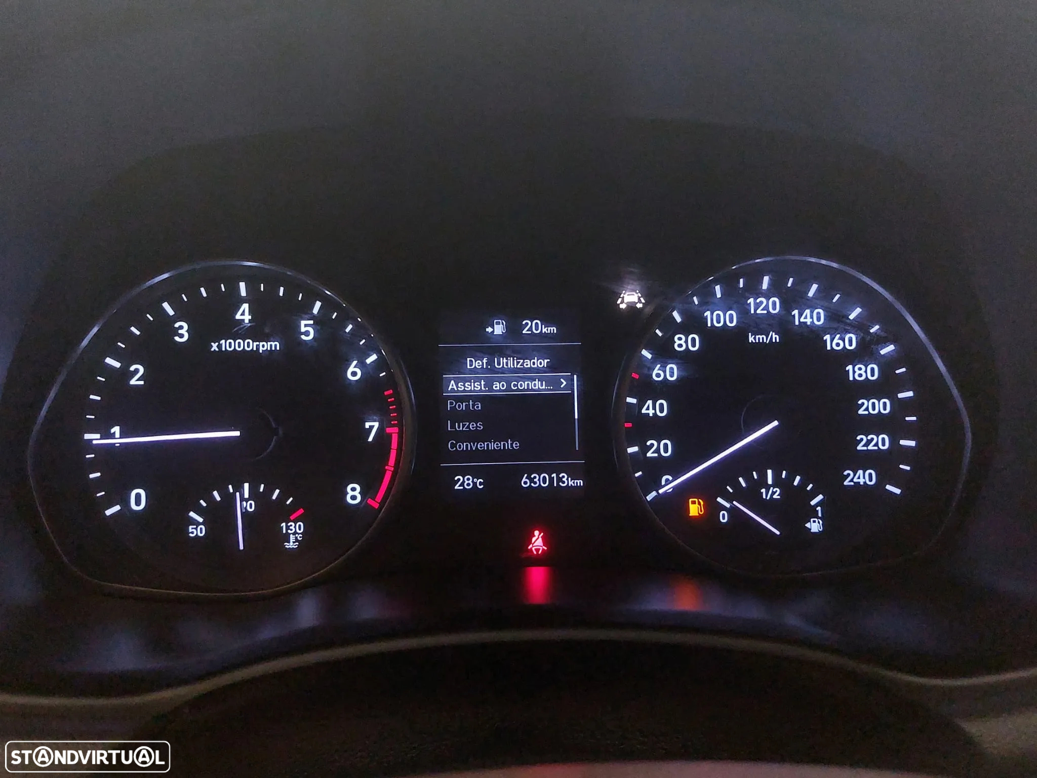 Hyundai i30 Fastback 1.0 T-GDI Style+Sens.Frt.+CI - 16