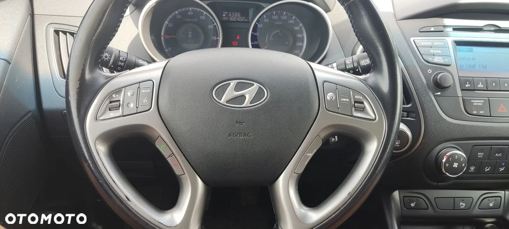 Hyundai ix35 1.6 2WD Fifa World Cup Edition - 13