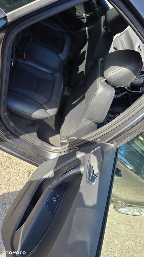 Audi A1 Sportback 1.4 TDI (ultra) S tronic sport - 11