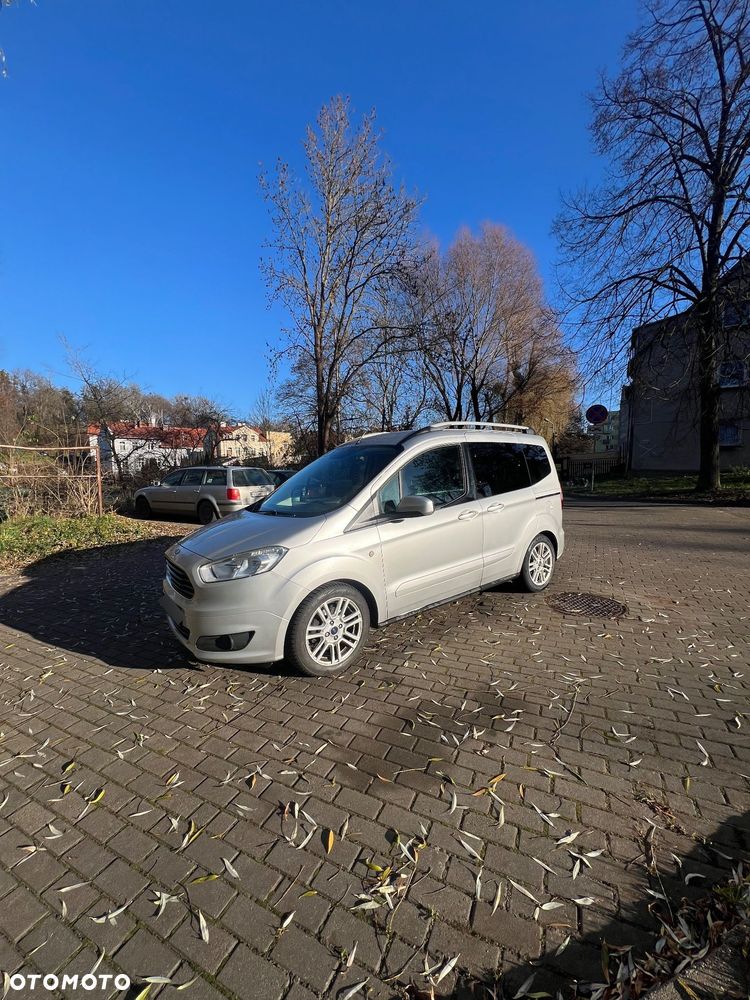 Ford Tourneo Courier - 4