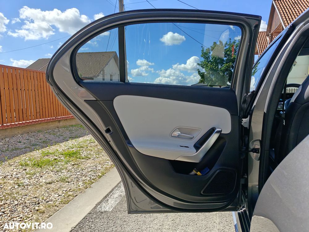 Mercedes-Benz A 180 d Aut. - 18