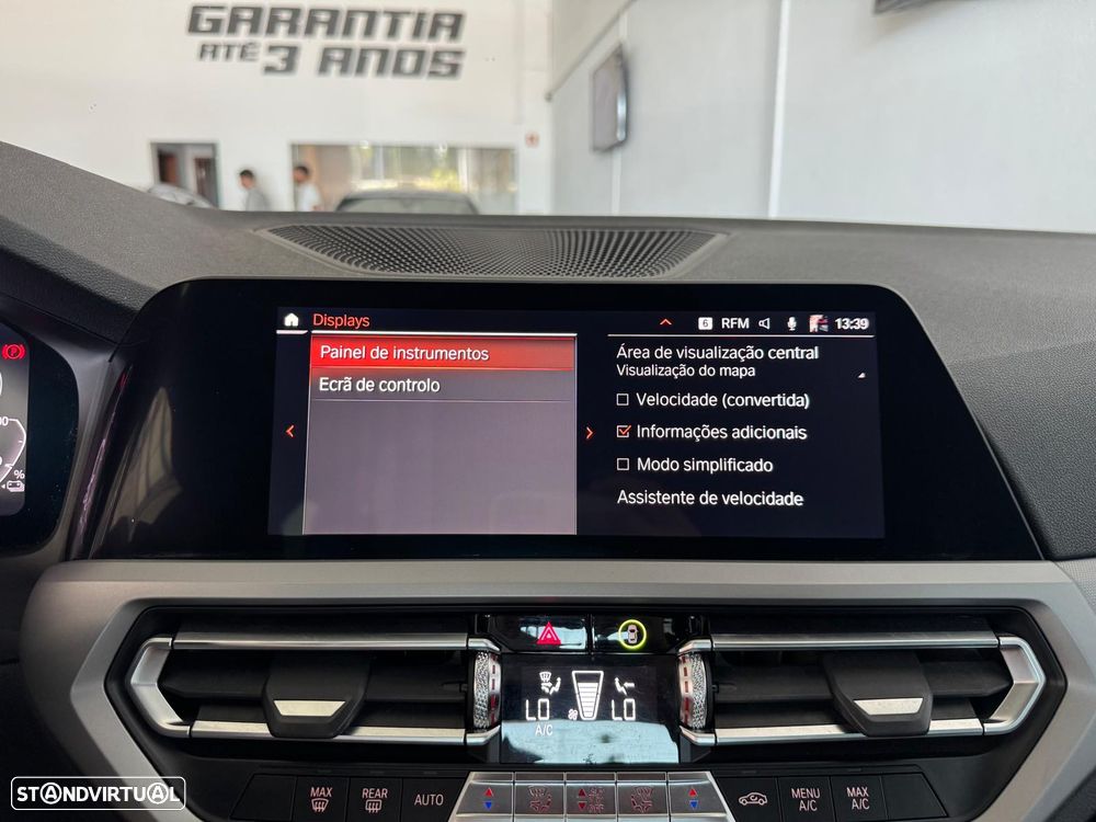 BMW 330 e Pack M Auto - 36